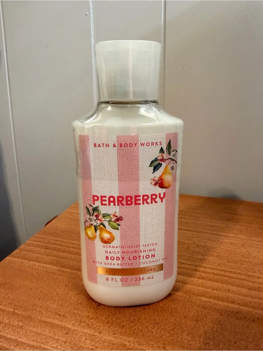 Bath & Body Works Pearberry Body Lotion - Pink and White